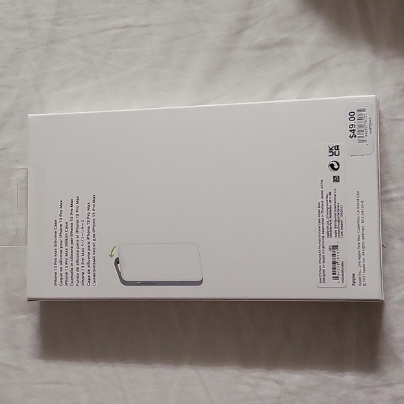 iPhone 13 pro max Silicone Case - Picture 3 of 4